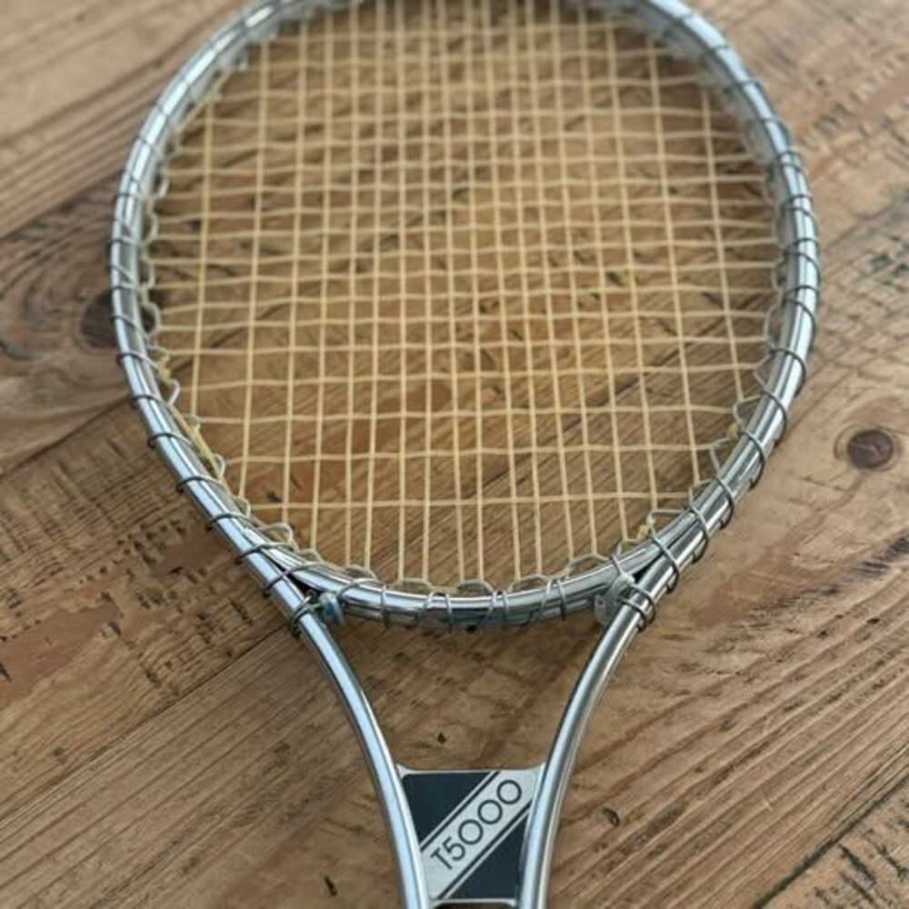 Wilson T5000 Tennis Racket - Picture 2 of 5